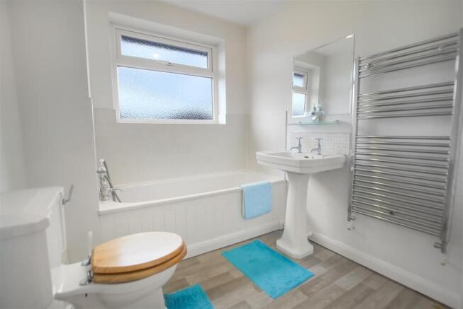 3 bed Detached for sale Image 12