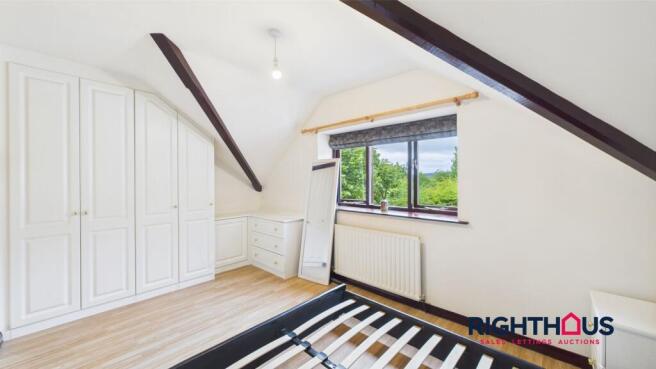2 bed Apartment for sale Image 11