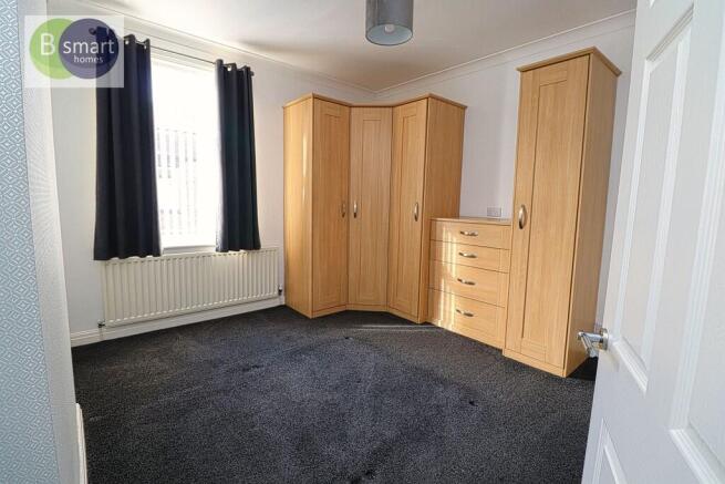 3 bed Terraced to rent Image 5