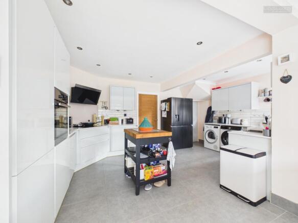 Kitchen/Dining Area