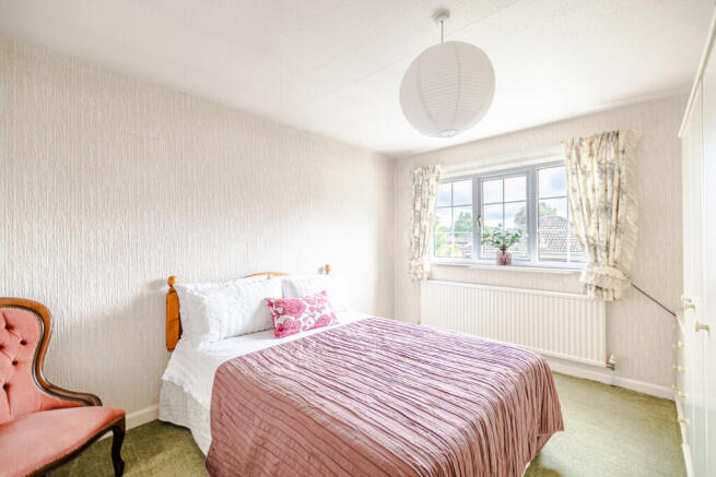 4 bed Detached for sale Image 12