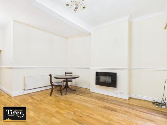 CAM02176G0-PR0787...