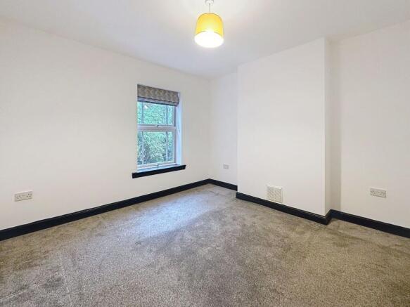 Upper Sneyd Road, Essington, Wolverhampton photo 4