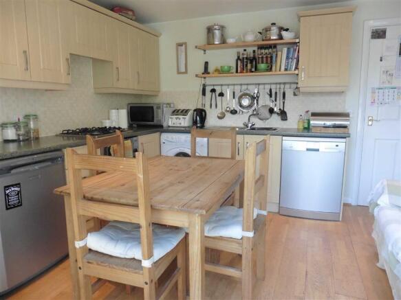 Modern fitted kitche