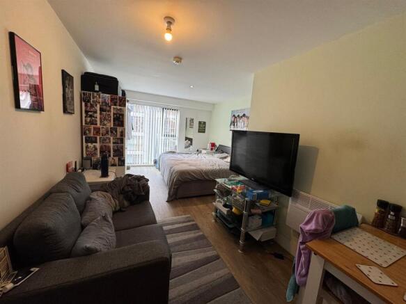 Flat for sale Image 7
