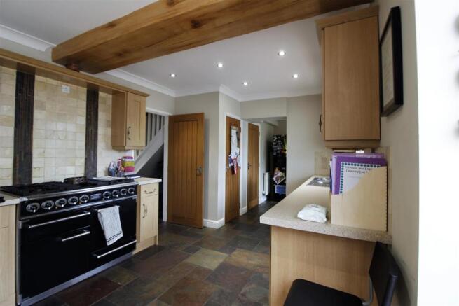 Kitchen (2).jpg