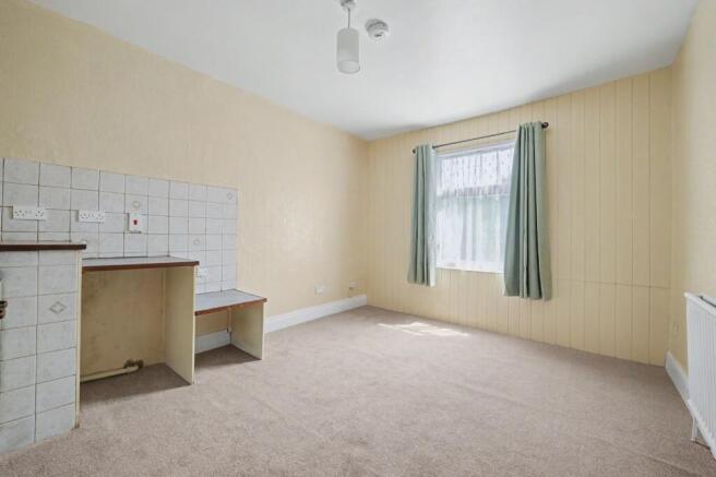 Countess Road, Nuneaton, CV11 photo 4
