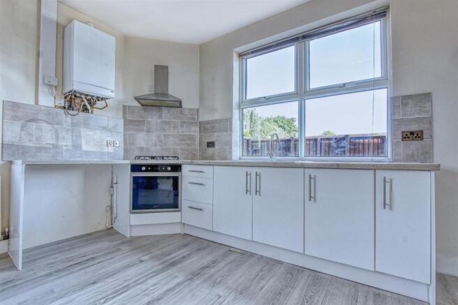 KITCHEN/DINER - LOUNGE