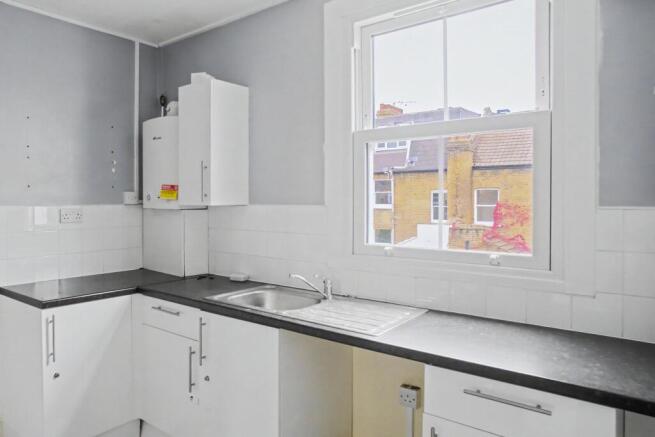 54b Stanlake Road, London, W12 7HL
