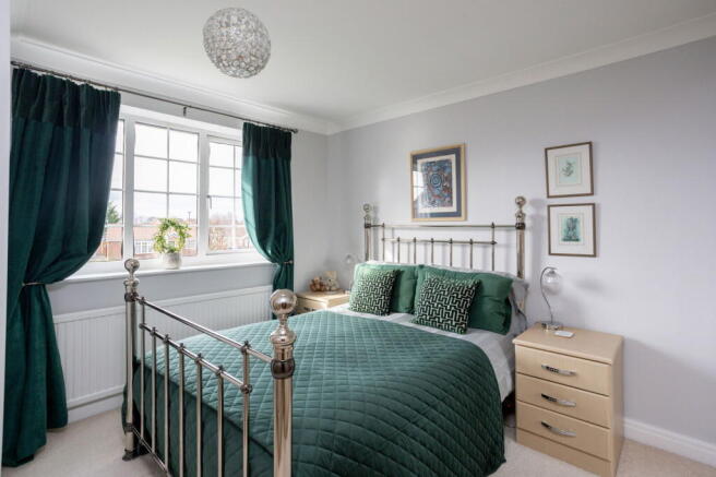4 bed Detached for sale Image 11