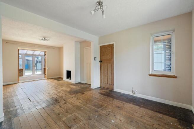 Living/dining room