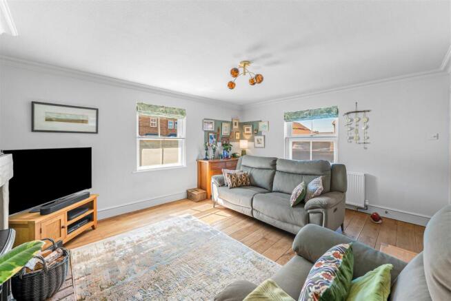 3 bed Detached for sale Image 8
