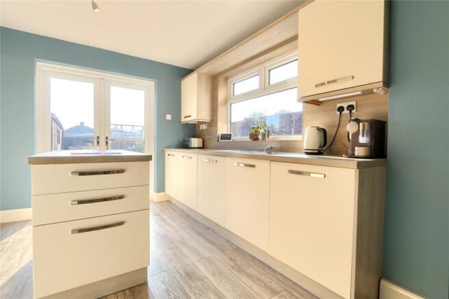 Kitchen 1.