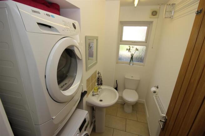 Cloakroom / Utility