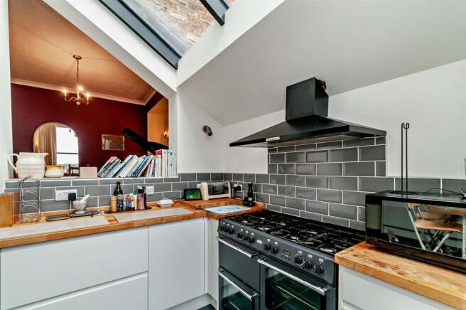 kitchen (3).jpg