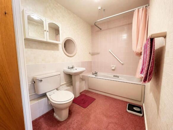 1 bed Flat for sale Image 7