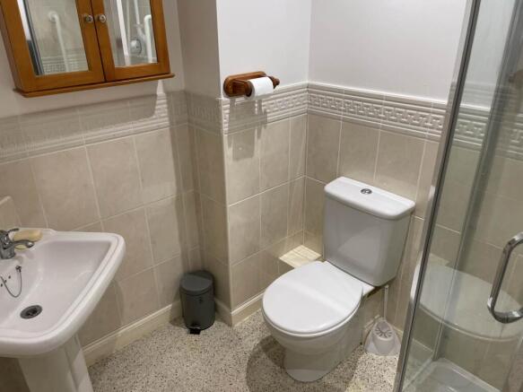 Photo 10