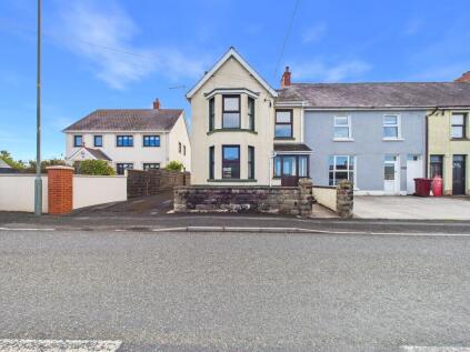 Clynderwen, SA66
