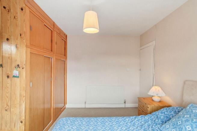 3 bed Terraced for sale Image 8