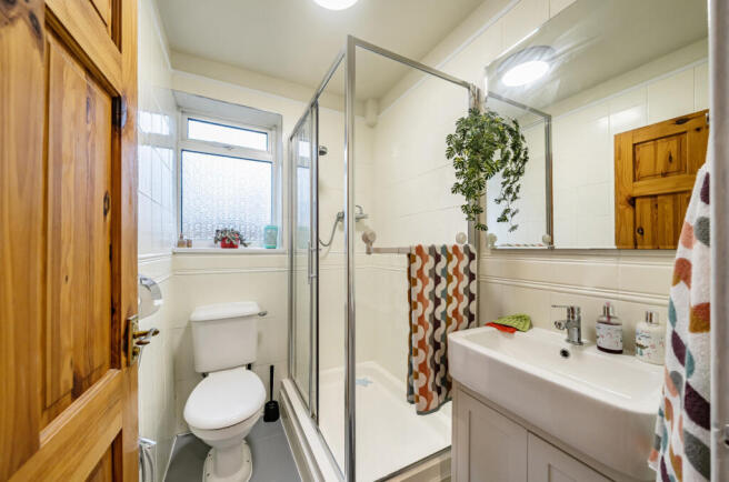 4 bed Semi-Detached for sale Image 12