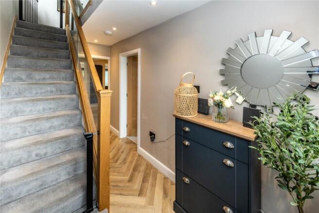 4 bed Detached for sale Image 4
