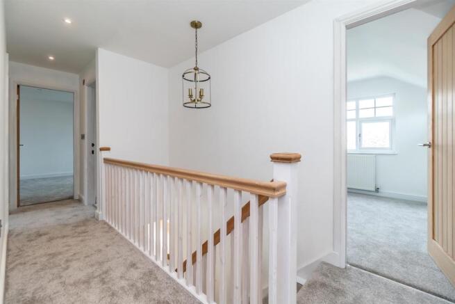 FIRST FLOOR ACCOMMODATION