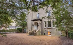 16 Clarendon House, Brooklands Avenue, Cambridge CB2 8BB