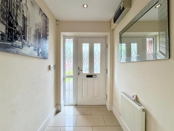 Entrance hall.jpg