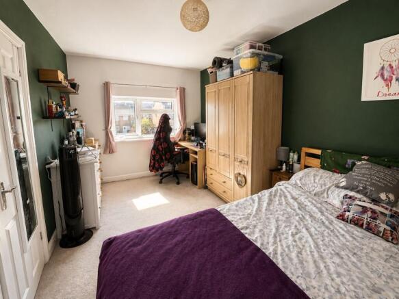 Buxton Drive, Bexhill on Sea, TN39 photo 4
