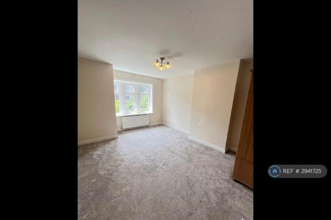 3 bed Semi-Detached to rent Image 7