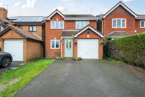 4, Alexandra Gardens, Knaphill, Woking GU21 2DG
