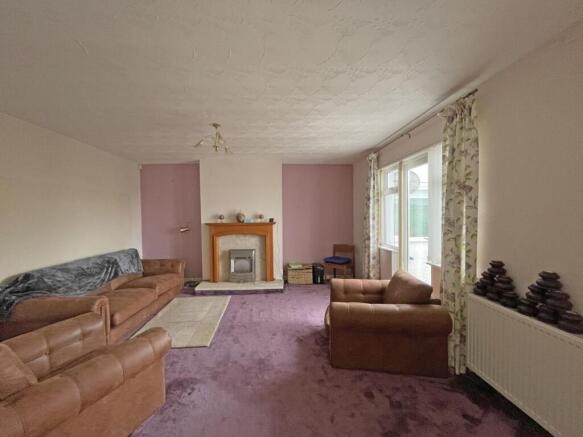 Shirburn Road 38 - Living Room Front.jpg