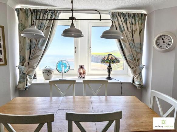 2 bed Apartment for sale Image 4
