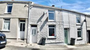 4, Mount Pleasant, Bedlinog, Treharris CF46 6SD