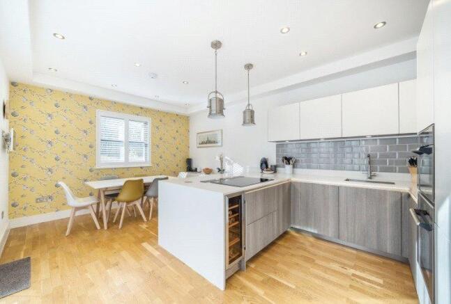 Kitchen/Dining Rm