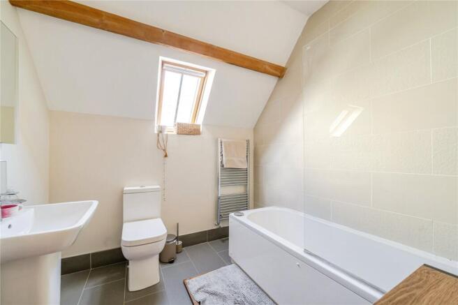 3 bed Terraced for sale Image 10