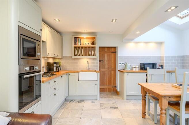 2 bed Semi-Detached for sale Image 7