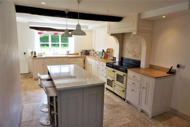 Kitchen / Breakfast