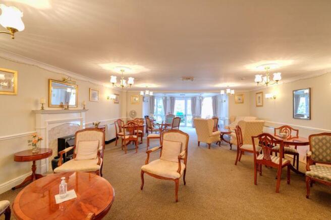 RESIDENTS LOUNGE