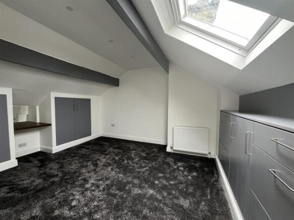 3 bed Terraced to rent Image 11