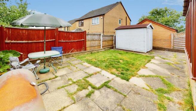 2 bed Semi-Detached Bungalow for sale Image 10