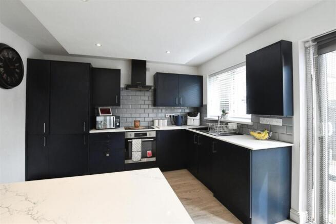 Fitted Kitchen