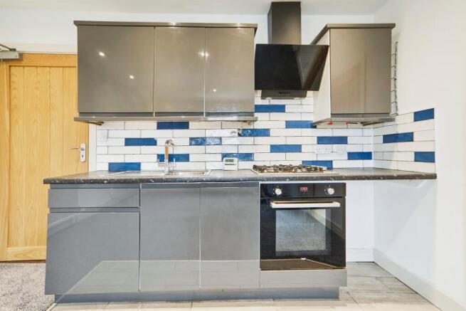 1 bed Flat for sale Image 4