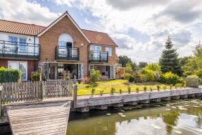 143, Park Lane, Burton Waters, Lincoln LN1 2UZ