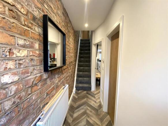 4ag.hallway.JPG
