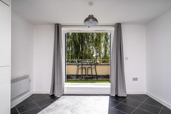 2 bed Apartment for sale Image 12