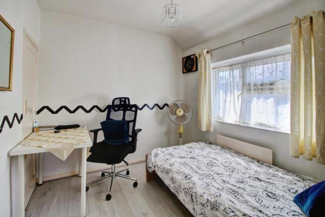 3 bed Semi-Detached for sale Image 12