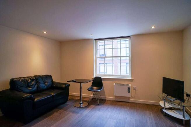 1 bed Flat to rent Image 7