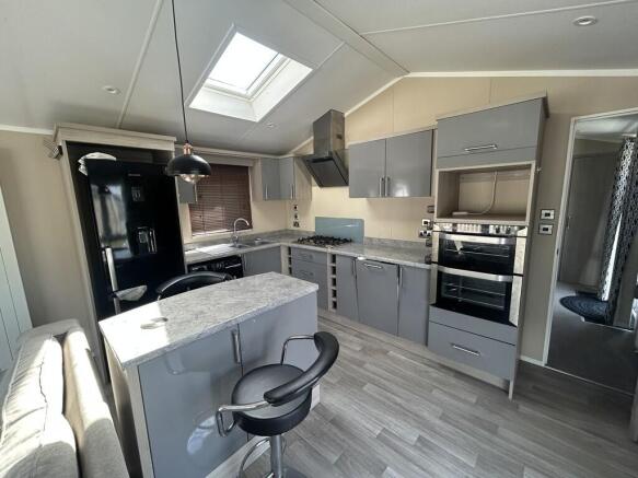 Essex Road, Hoddesdon photo 4