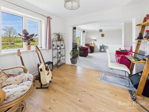 3 bed Detached for sale Image 4